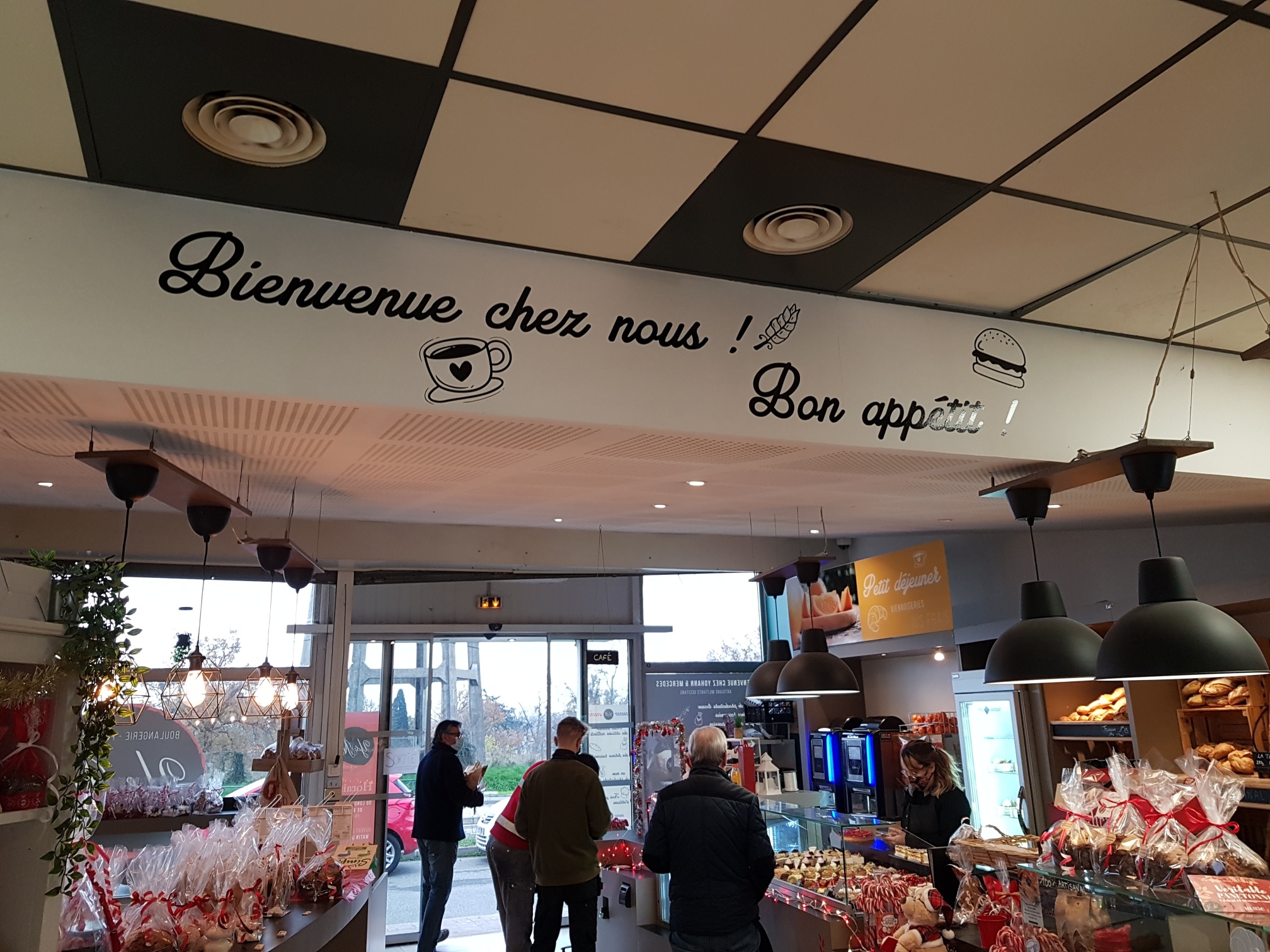 vue boutique boulangerie après